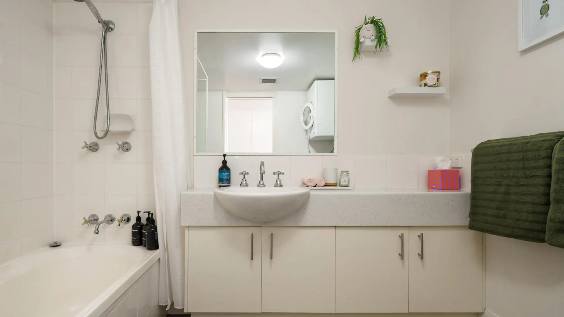 Kokomo Coastal Charm In Happy Valley Caloundra Australia